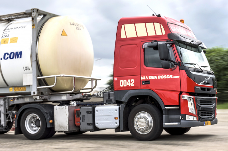 Realización de las pruebas de ADR a cisternas y contenedores en las instalaciones de Bilbao Truck